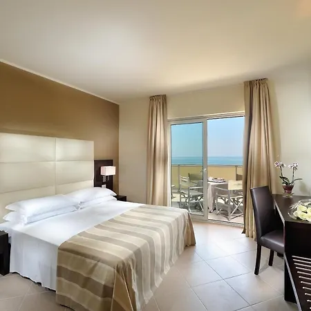 Otel Excelsior 4*