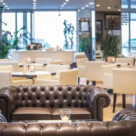 Excelsior 4* ビビオーネ