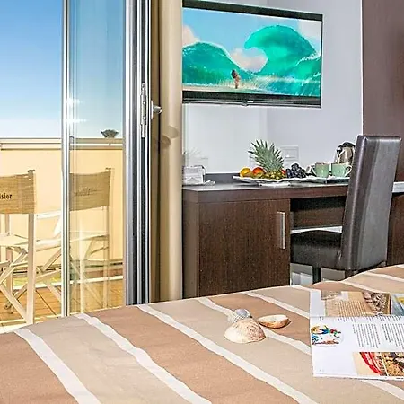 Excelsior Hotel 4*